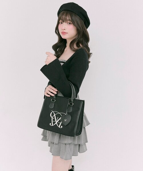 OLIVE des OLIVE（オリーブデオリーブ）の「Aimerianejoieハートミラーチャーム付きミニトート（ショルダーバッグ・レディース・ブラウン/ベージュ/サックスブルー/グレイッシュベージュ/アイボリー/ブラック・FREE）」の13枚目の写真