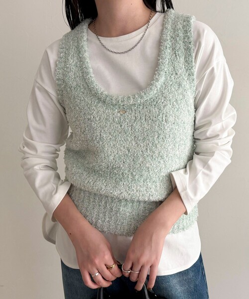 fredy emue(フレディエミュ)の「テープMIXニットベスト(ベスト・レディース・アイボリー/ライトグレー/ミント・38)」の1枚目の写真