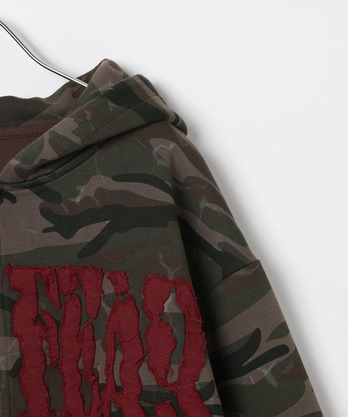 LAND MUSEUM(ランドミュージアム)の「LAND MUSEUM/ロゴカモフラジップパーカー(パーカー・メンズ・カーキ・MEDIUM/LARGE)」の4枚目の写真