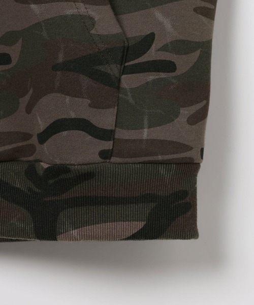 LAND MUSEUM(ランドミュージアム)の「LAND MUSEUM/ロゴカモフラジップパーカー(パーカー・メンズ・カーキ・MEDIUM/LARGE)」の6枚目の写真