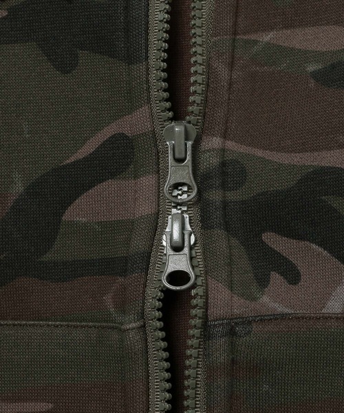 LAND MUSEUM(ランドミュージアム)の「LAND MUSEUM/ロゴカモフラジップパーカー(パーカー・メンズ・カーキ・MEDIUM/LARGE)」の8枚目の写真