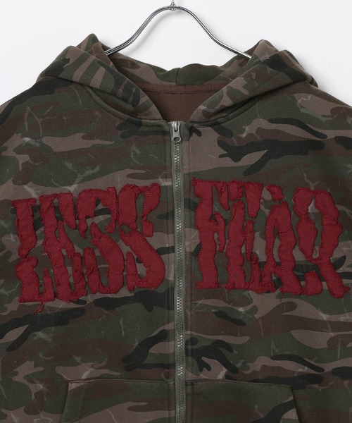 LAND MUSEUM(ランドミュージアム)の「LAND MUSEUM/ロゴカモフラジップパーカー(パーカー・メンズ・カーキ・MEDIUM/LARGE)」の10枚目の写真