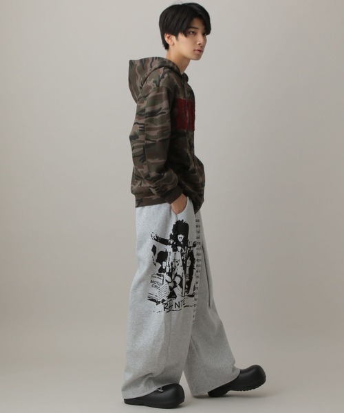 LAND MUSEUM（ランドミュージアム）の「LAND MUSEUM／ロゴカモフラジップパーカー（パーカー・メンズ・カーキ・MEDIUM/LARGE）」の21枚目の写真