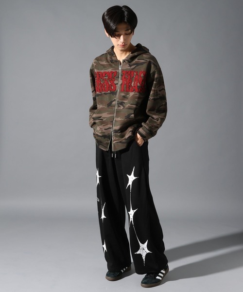 LAND MUSEUM（ランドミュージアム）の「LAND MUSEUM／ロゴカモフラジップパーカー（パーカー・メンズ・カーキ・MEDIUM/LARGE）」の13枚目の写真