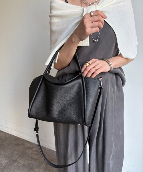 DouDou（ドゥドゥ）の「【WEB限定】ハンドルフラップトート（ショルダーバッグ・レディース・ブラック/アイボリー/イエロー/ベージュ・FREE）」の3枚目の写真