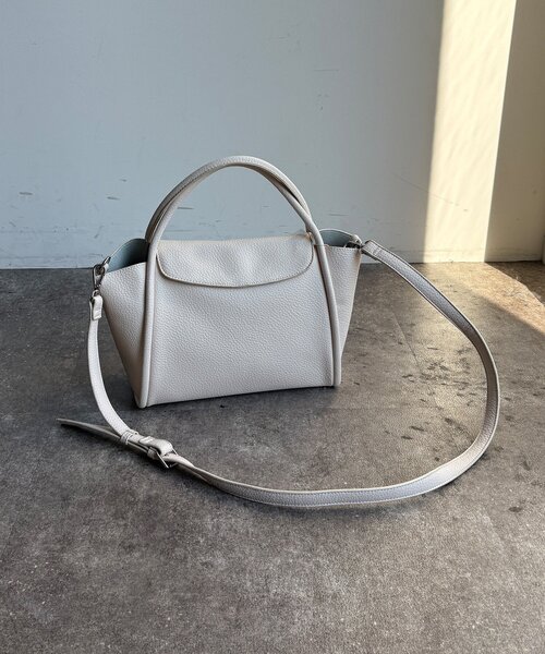 DouDou（ドゥドゥ）の「【WEB限定】ハンドルフラップトート（ショルダーバッグ・レディース・ブラック/アイボリー/イエロー/ベージュ・FREE）」の16枚目の写真