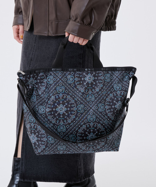 LeSportsac(レスポートサック)の「DELUXE EASY CARRY TOTE ステレートバンダナ(トートバッグ・レディース・グレー・FREE)」の6枚目の写真