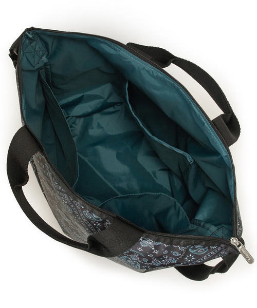 LeSportsac(レスポートサック)の「DELUXE EASY CARRY TOTE ステレートバンダナ(トートバッグ・レディース・グレー・FREE)」の4枚目の写真