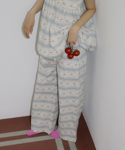 REORG(リオルグ)の「WOI カメリア ワイドバンディングパンツ ネイビー ピンク(その他パンツ・レディース・その他・SMALL/MEDIUM)」の2枚目の写真