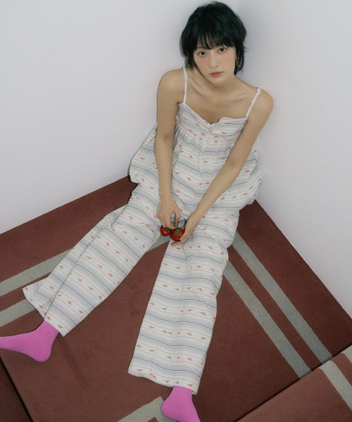 REORG(リオルグ)の「WOI カメリア ワイドバンディングパンツ ネイビー ピンク(その他パンツ・レディース・その他・SMALL/MEDIUM)」の3枚目の写真