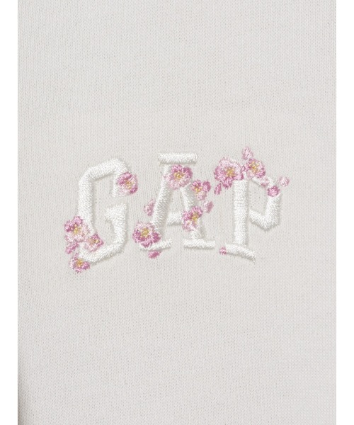 GAP(ギャップ)の「ヴィンテージソフト フレンチテリー SAKURA GAPロゴ オーバーサイズ ジップアップパーカー(パーカー・レディース・ホワイト/ピンク・XS/XXS/XL/L/M/S)」の3枚目の写真