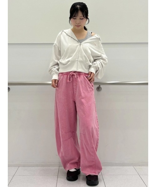 GAP(ギャップ)の「ヴィンテージソフト フレンチテリー SAKURA GAPロゴ オーバーサイズ ジップアップパーカー(パーカー・レディース・ホワイト/ピンク・XS/XXS/XL/L/M/S)」の11枚目の写真
