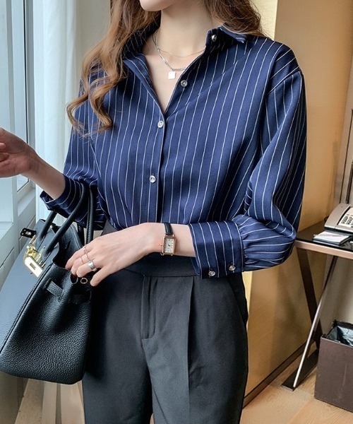 yuue' ( wear )(ユーイ)の「ストライプ柄シャツブラウス(シャツ/ブラウス・レディース・ホワイト/ネイビー・FREE)」の12枚目の写真