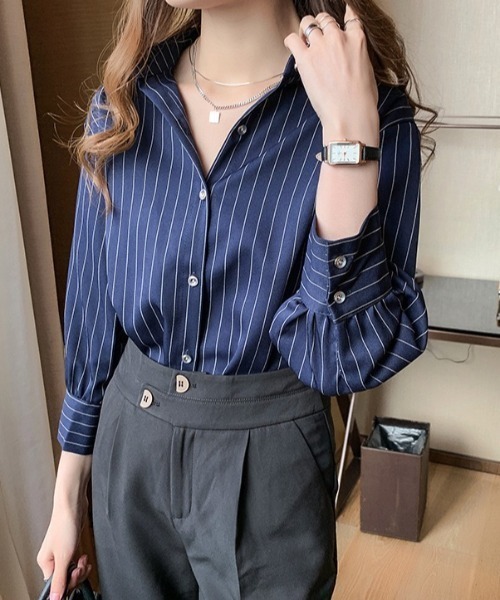 yuue' ( wear )(ユーイ)の「ストライプ柄シャツブラウス(シャツ/ブラウス・レディース・ホワイト/ネイビー・FREE)」の13枚目の写真