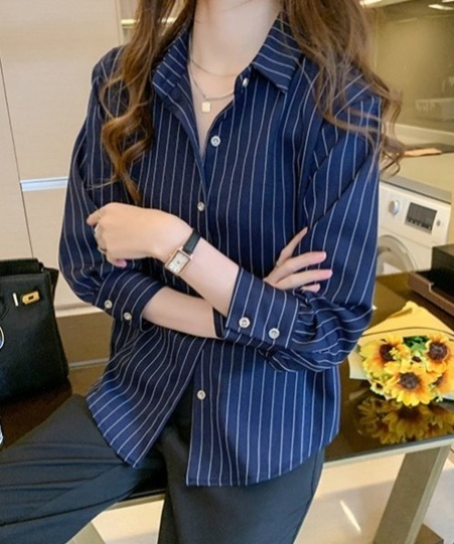 yuue' ( wear )(ユーイ)の「ストライプ柄シャツブラウス(シャツ/ブラウス・レディース・ホワイト/ネイビー・FREE)」の16枚目の写真