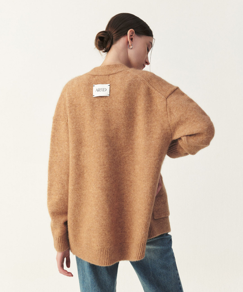 ARTID(アルティーダ)の「モヘアオーバーサイズポケットカーディガン_CAMEL(カーディガン/ボレロ・レディース・その他・FREE)」の2枚目の写真