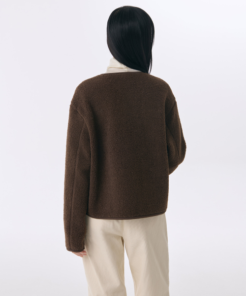 MUSINSA STANDARD WOMAN（ムシンサスタンダードウーマン）の「ウィメンズフリースカラーリスジャケット[ブラウン]（その他アウター・レディース・その他・L/M）」の3枚目の写真