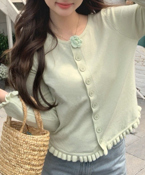 Mejoul（メジュール）の「【2026春夏新作】フラワーモチーフコンパクトフリルニットトップス（ニット/セーター・レディース・ライトグリーン/ホワイト/ピンク/イエロー・F）」の10枚目の写真