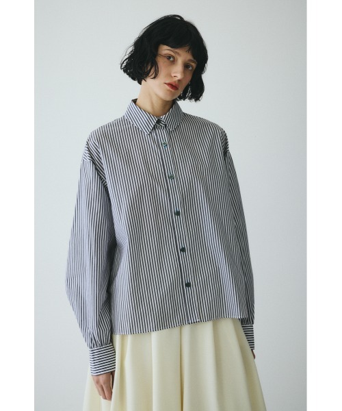 HeRIN.CYE（ヘリンドットサイ）の「Embroidery over shirt　　エンブロイダリーオーバーシャツ（シャツ/ブラウス・レディース・ブラウン系その他/ブルー系その他/ブラック系その他・FREE）」の2枚目の写真