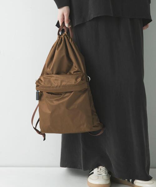 NOMADIS(ノマディス)の「『一部別注カラー』NOMADIS LATT(バックパック/リュック・レディース・ブラック/レッド/ブラウン・-)」の1枚目の写真