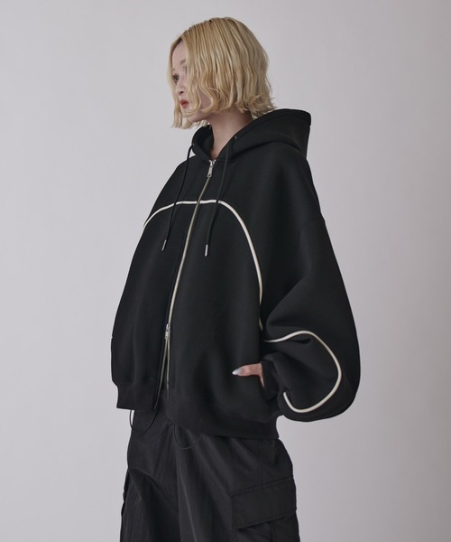 Lui's（ルイス）の「【Neucon】VOLUME PIPING ZIP HOODIE / ボリュームパイピングジップフーディー（パーカー・メンズ・ブラック/グレー/ネイビー・1/2）」の9枚目の写真