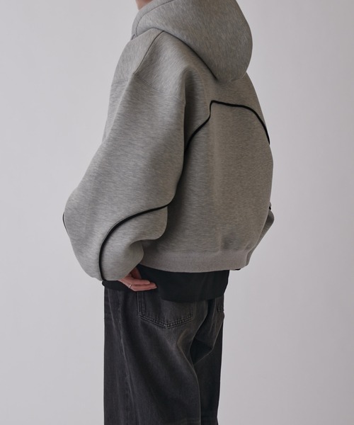 Lui's（ルイス）の「【Neucon】VOLUME PIPING ZIP HOODIE / ボリュームパイピングジップフーディー（パーカー・メンズ・ブラック/グレー/ネイビー・1/2）」の19枚目の写真