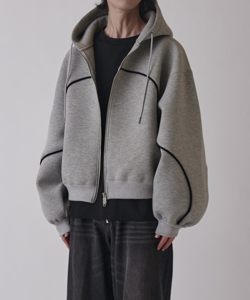 Lui's（ルイス）の「【Neucon】VOLUME PIPING ZIP HOODIE / ボリュームパイピングジップフーディー（パーカー・メンズ・ブラック/グレー/ネイビー・1/2）」の18枚目の写真
