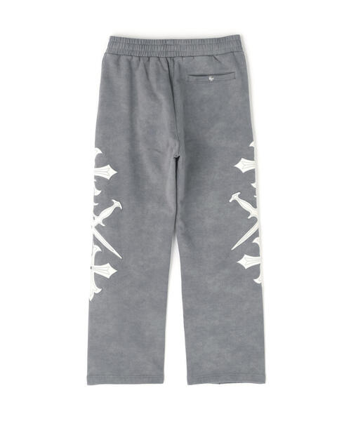 UNKNOWN LONDON(アンノウン・ロンドン)の「UNKNOWNLONDON/アンノウンロンドン/Dagger Cross Leather Patch Baggy Jogger Patns(スウェットパンツ・メンズ・ブラック/グレー・M/S/L)」の16枚目の写真