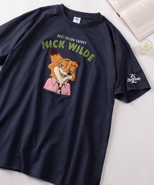Disney(ディズニー)の「【71】【Disney/ディズニー】ミッキーマウス/ズートピア/ベイマックス/トイストーリー/スティッチ/くまのプーさん サガラ刺繍 ラインストーン クルーネックTシャツ/バックプリント/レディース(S)(Tシャツ/カットソー・レディース・ネイビー/ライトグリーン/ライトグレー/オレンジ/オフホワイト/ブラック系その他/チャコールグレー/アッシュグレー/クリーム/ブルー/オレンジ系その他/ベージュ/パープル/イエロー/ダークブルー/ブラウン/グリーン/ライム/ピンク/グレー系その他/グレー/サックスブルー/ブラック/ラベンダー/オートミール/カーキ/ダークグレー/ピンク系その他・L/M)」の18枚目の写真