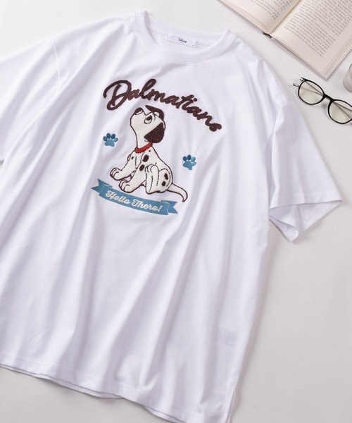 Disney(ディズニー)の「【71】【Disney/ディズニー】ミッキーマウス/ズートピア/ベイマックス/トイストーリー/スティッチ/くまのプーさん サガラ刺繍 ラインストーン クルーネックTシャツ/バックプリント/レディース(S)(Tシャツ/カットソー・レディース・ネイビー/ライトグリーン/ライトグレー/オレンジ/オフホワイト/ブラック系その他/チャコールグレー/アッシュグレー/クリーム/ブルー/オレンジ系その他/ベージュ/パープル/イエロー/ダークブルー/ブラウン/グリーン/ライム/ピンク/グレー系その他/グレー/サックスブルー/ブラック/ラベンダー/オートミール/カーキ/ダークグレー/ピンク系その他・L/M)」の2枚目の写真