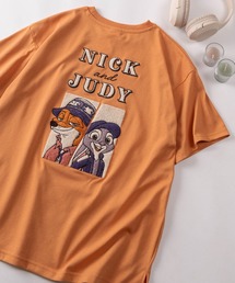 Disney（ディズニー）の「【71】【Disney/ディズニー】ミッキーマウス/ズートピア/ベイマックス/トイストーリー/スティッチ/くまのプーさん サガラ刺繍 クルーネックTシャツ/バックプリント/レディース（S）（Tシャツ/カットソー）」