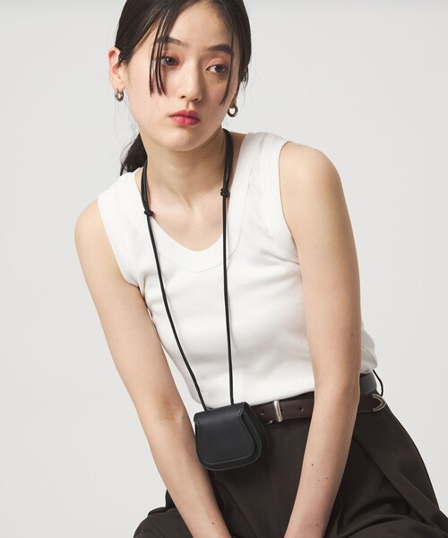 green label relaxing（グリーンレーベルリラクシング）の「フラップ ポーチネックレス（ネックレス・レディース・ダークブラウン/ブラック・FREE）」の10枚目の写真