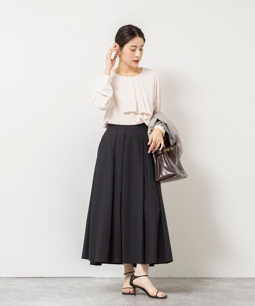 NOLLEY’S Sophi(ノーリーズソフィ)の「ウォッシャブルファンクショナルジョーゼットプリントタックフレアーブラウス(シャツ/ブラウス・レディース・ホワイト/サーモンピンク/ホワイト系その他4・38/36)」の8枚目の写真
