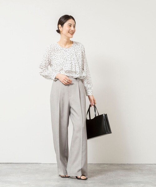 NOLLEY’S Sophi(ノーリーズソフィ)の「ウォッシャブルファンクショナルジョーゼットプリントタックフレアーブラウス(シャツ/ブラウス・レディース・ホワイト/サーモンピンク/ホワイト系その他4・38/36)」の19枚目の写真