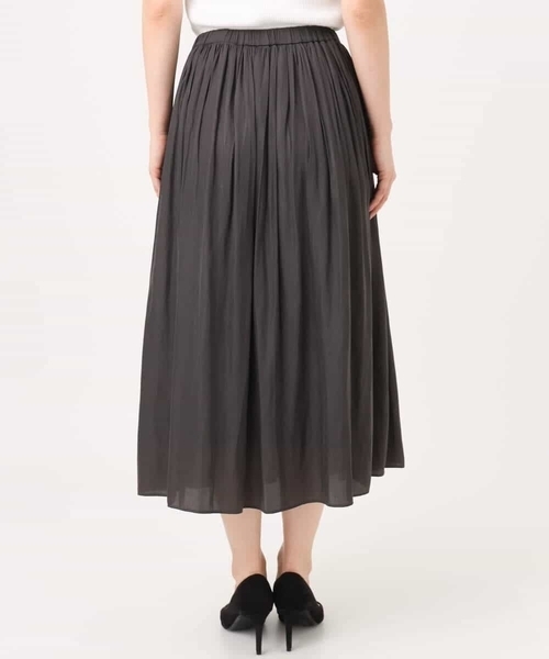 MK MICHEL KLEIN（エムケーミッシェルクラン）の「[瞬美シリーズ/UVカット/洗える]サテンプリーツスカート（スカート・レディース・パープル/ベージュ/ダークグレー・38）」の16枚目の写真