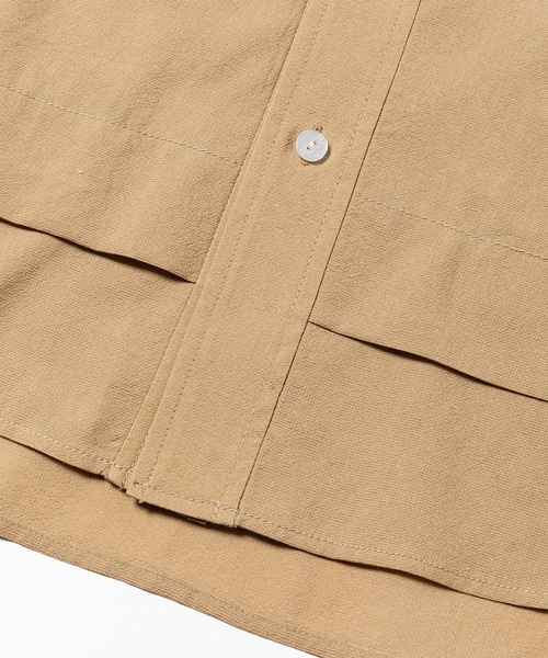 meanswhile(ミーンズワイル)の「Breathable Side Slit S/S SH(シャツ/ブラウス・メンズ・ブラック/ベージュ・1(S))」の11枚目の写真