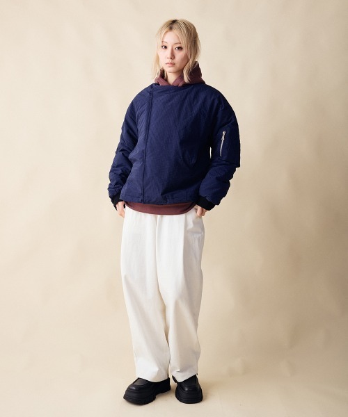 rehacer(レアセル)の「rehacer : Tactical Collarless Jacket / タクティカル カラーレス ジャケット(MA-1・レディース・ネイビー/ブラック・SMALL)」の10枚目の写真