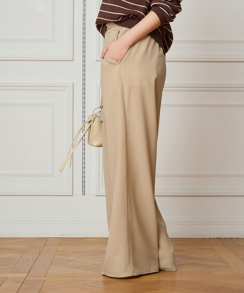 IENA LA BOUCLE(イエナラブークル)の「《追加2/洗濯機洗い可》IENA LA BOUCLE ポリエステルトロイージーパンツ(その他パンツ・レディース・ベージュ/ブラック・40/34/38/36)」の17枚目の写真