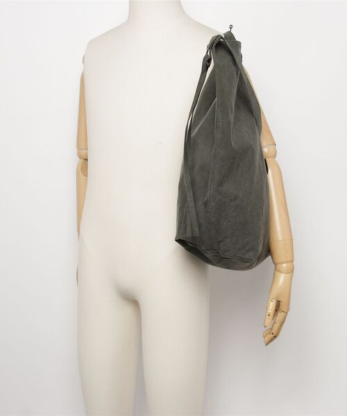 VOAAOV（ヴォアーブ）の「【VOAAOV】 PLAY BAG（ショルダーバッグ・メンズ・ネイビー/ブラック/オリーブ・FREE）」の16枚目の写真