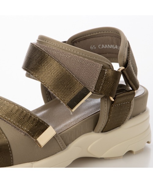 carino（カリーノ）の「厚底クロスベルトスポーツサンダル（サンダル・レディース・デザートカモ/ベージュ系その他/ブラック/グレー・S/L/M）」の21枚目の写真