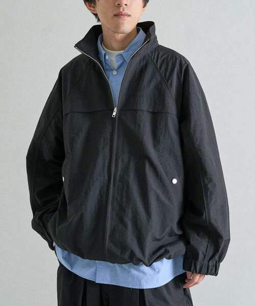 CRAFT STANDARD BOUTIQUE（クラフトスタンダードブティック）の「花粉防止 / ナイロンスタンドカラーブルゾン（ブルゾン・メンズ・ライトベージュ/ブラック・L/M）」の2枚目の写真