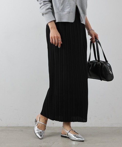 COLONY 2139（コロニートゥーワンスリーナイン）の「プリーツナロースカート（スカート・レディース・チャコールグレー/グレイッシュベージュ/ブラック・FREE）」の7枚目の写真