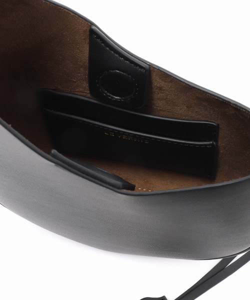 LE VERNIS（ル・ベルニ）の「LE VERNIS/ルベル二 Poire mini shoulder（ショルダーバッグ・レディース・ブラック/ベージュ・FREE）」の15枚目の写真