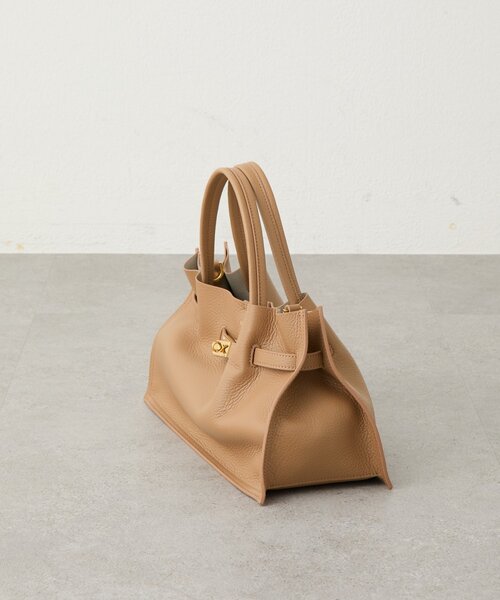 La boutique BonBon（ラブティックボンボン）の「【ヴィオラドーロ】イタリアンWフェイス型押しレザーワイドトート（トートバッグ・レディース・ベージュ・FREE）」の9枚目の写真