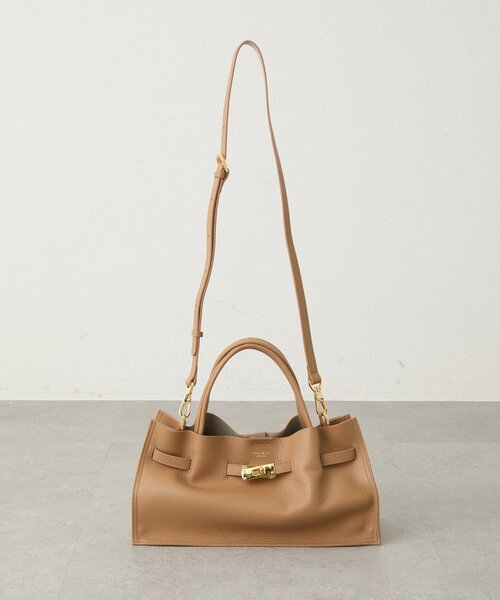 La boutique BonBon（ラブティックボンボン）の「【ヴィオラドーロ】イタリアンWフェイス型押しレザーワイドトート（トートバッグ・レディース・ベージュ・FREE）」の11枚目の写真