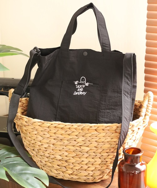 THRASHER(スラッシャー)の「THRASHER TOTE SHOULDER M 2WAY トート ショルダーバッグ(トートバッグ・メンズ・ブラック系/ブラック×ホワイト・FREE)」の1枚目の写真