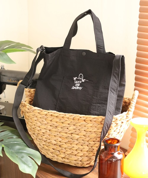 THRASHER(スラッシャー)の「THRASHER TOTE SHOULDER M 2WAY トート ショルダーバッグ(トートバッグ・メンズ・ブラック系/ブラック×ホワイト・FREE)」の7枚目の写真