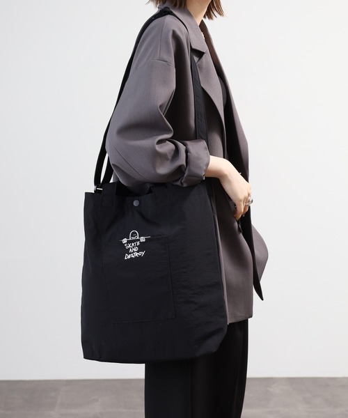 THRASHER(スラッシャー)の「THRASHER TOTE SHOULDER M 2WAY トート ショルダーバッグ(トートバッグ・メンズ・ブラック系/ブラック×ホワイト・FREE)」の3枚目の写真
