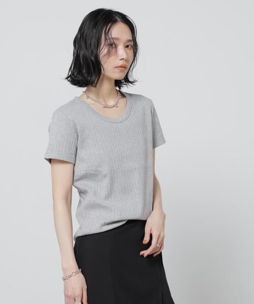 NANO universe(ナノユニバース)の「Anti Soaked(R) 汗染み防止コンパクトリブTシャツ(Tシャツ/カットソー・レディース・トップグレー/ブラック/アイボリー/チャコール・S/M)」の3枚目の写真