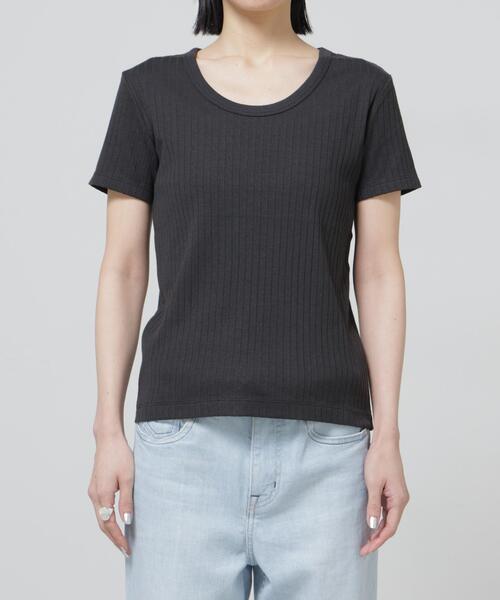 NANO universe(ナノユニバース)の「Anti Soaked(R) 汗染み防止コンパクトリブTシャツ(Tシャツ/カットソー・レディース・トップグレー/ブラック/アイボリー/チャコール・S/M)」の5枚目の写真